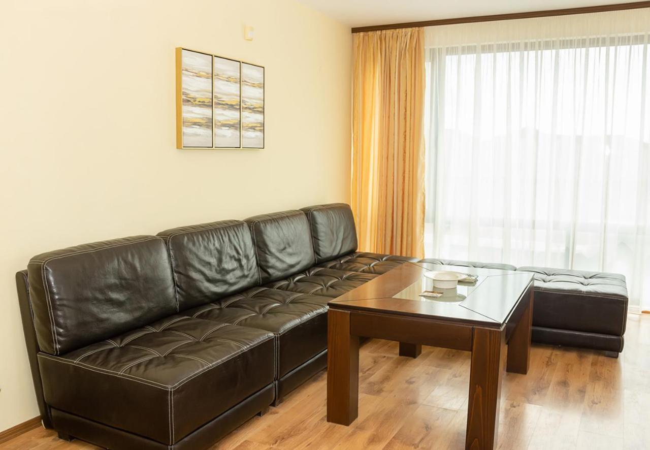 Cozy 1Bd Apartment With A Spacious Terrace By Flat Mаnager Балчик Екстериор снимка