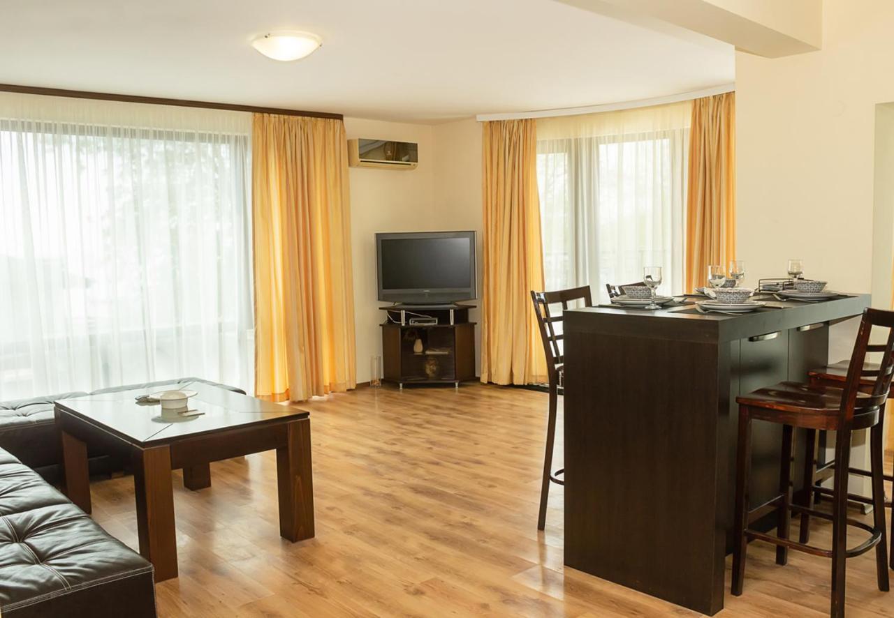 Cozy 1Bd Apartment With A Spacious Terrace By Flat Mаnager Балчик Екстериор снимка